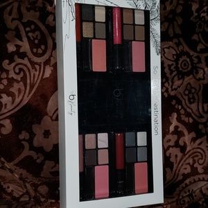 Belk Southern Destination Beauty palette case